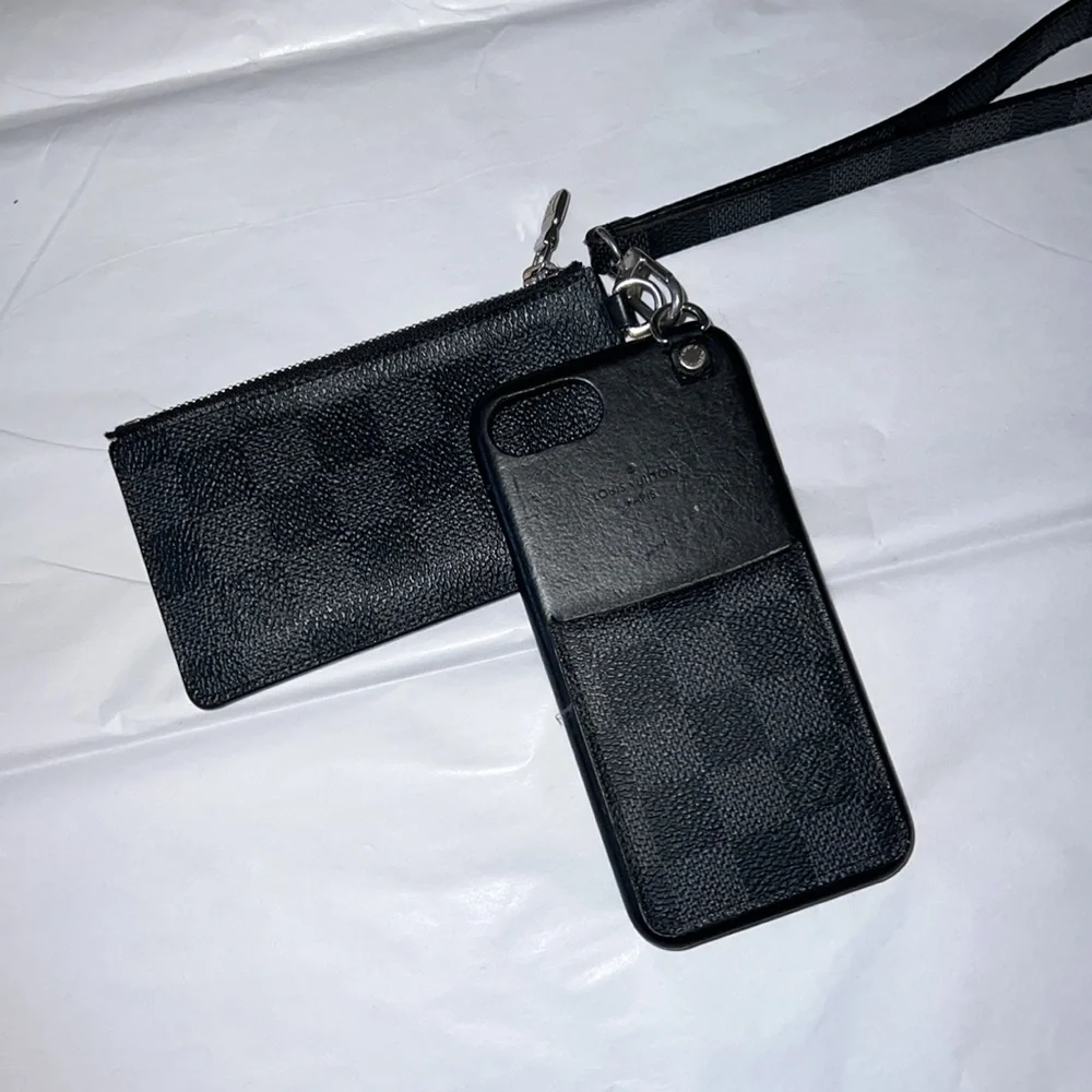 Louis Vuitton Playphone LV 8 - Picture 2 of 9